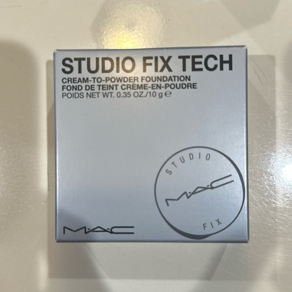 MAC Studio Fix Tech - Picture 1 of 9